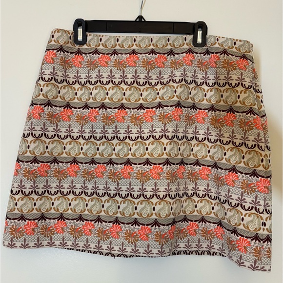 Loft. Size 14, patterned skirt. - Picture 3 of 3